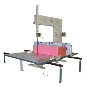 Machine de découpe verticale bon marché de type économique pour couper de grandes mousses en morceaux et tranches de même longueur