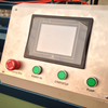 Machine d'assemblage automatique de ressorts ensachés