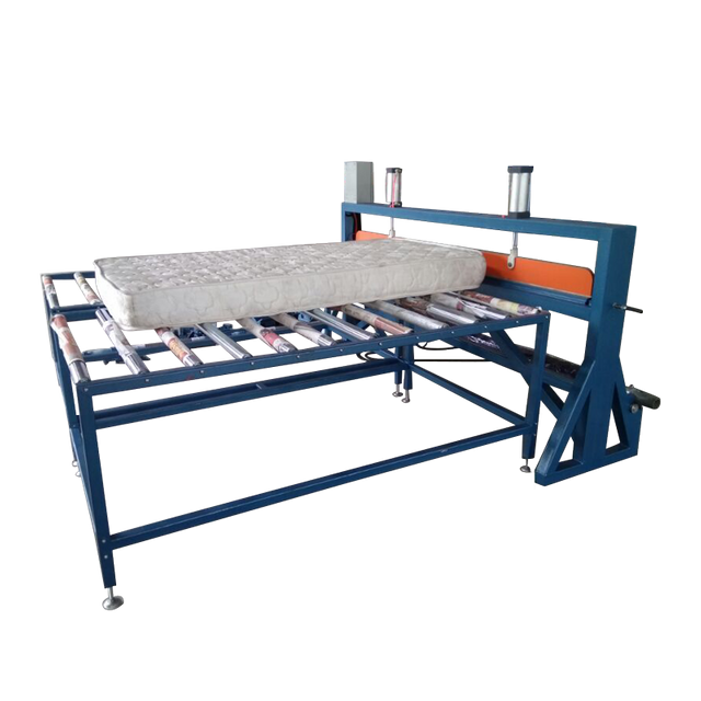 Produits très demandés en Chine, table de travail tournante, machine d'emballage de film pour matelas